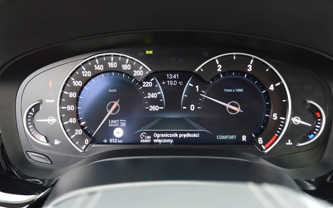 BMW Seria 5 cena 107800 przebieg: 151211, rok produkcji 2017 z Oleszyce małe 781